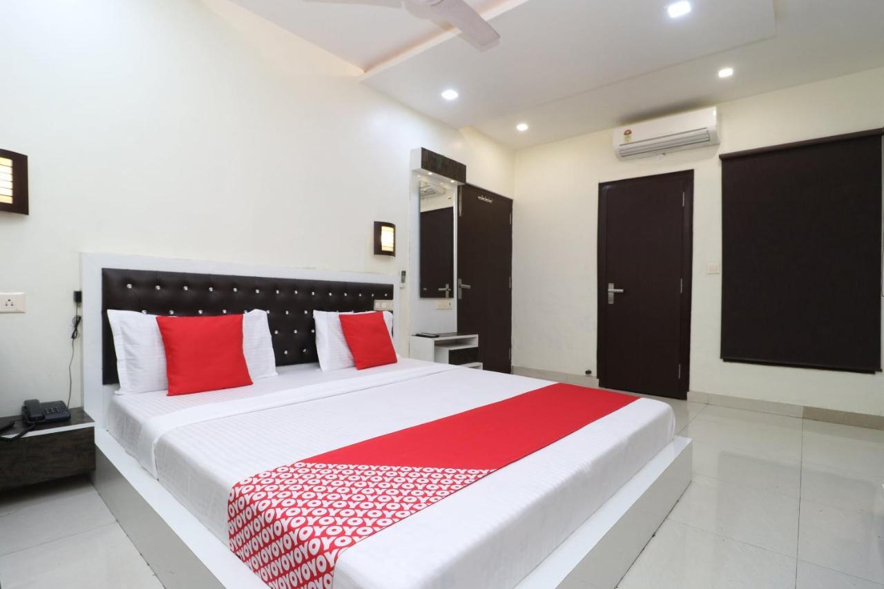 Oyo 29637 Hotel Kakkar Ludhiana Dış mekan fotoğraf
