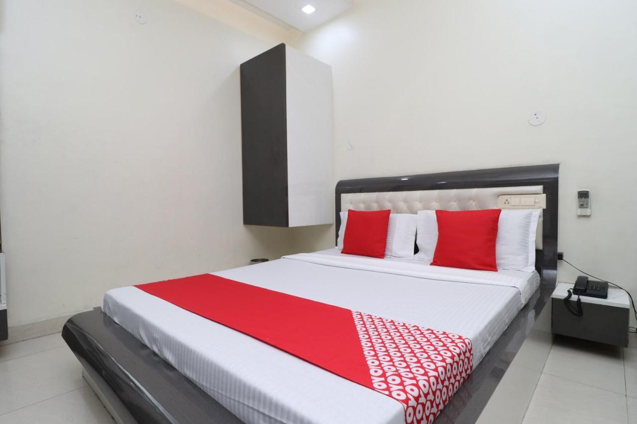 Oyo 29637 Hotel Kakkar Ludhiana Dış mekan fotoğraf