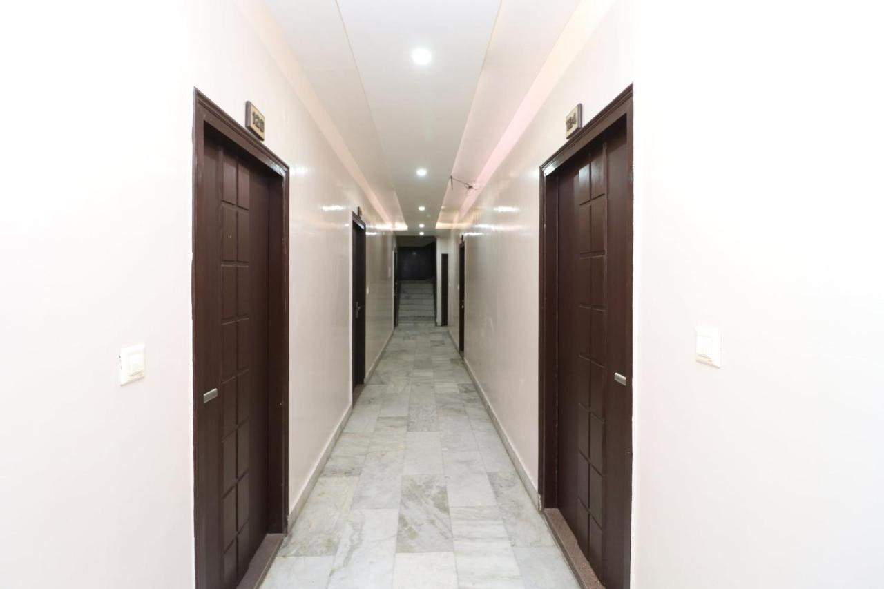 Oyo 29637 Hotel Kakkar Ludhiana Dış mekan fotoğraf